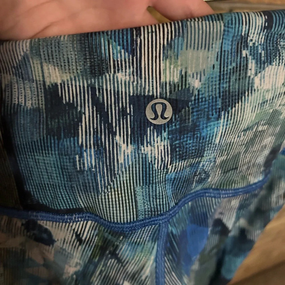 Lululemon Wunder Under Crop Hi-Rise 21" Sun Dazed Multi Blue Leggings Size 4 - Picture 6 of 7